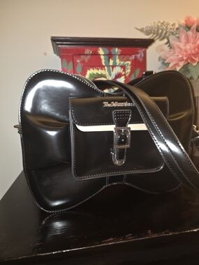 Dr. MARTENS Black Oxford Bow Bag